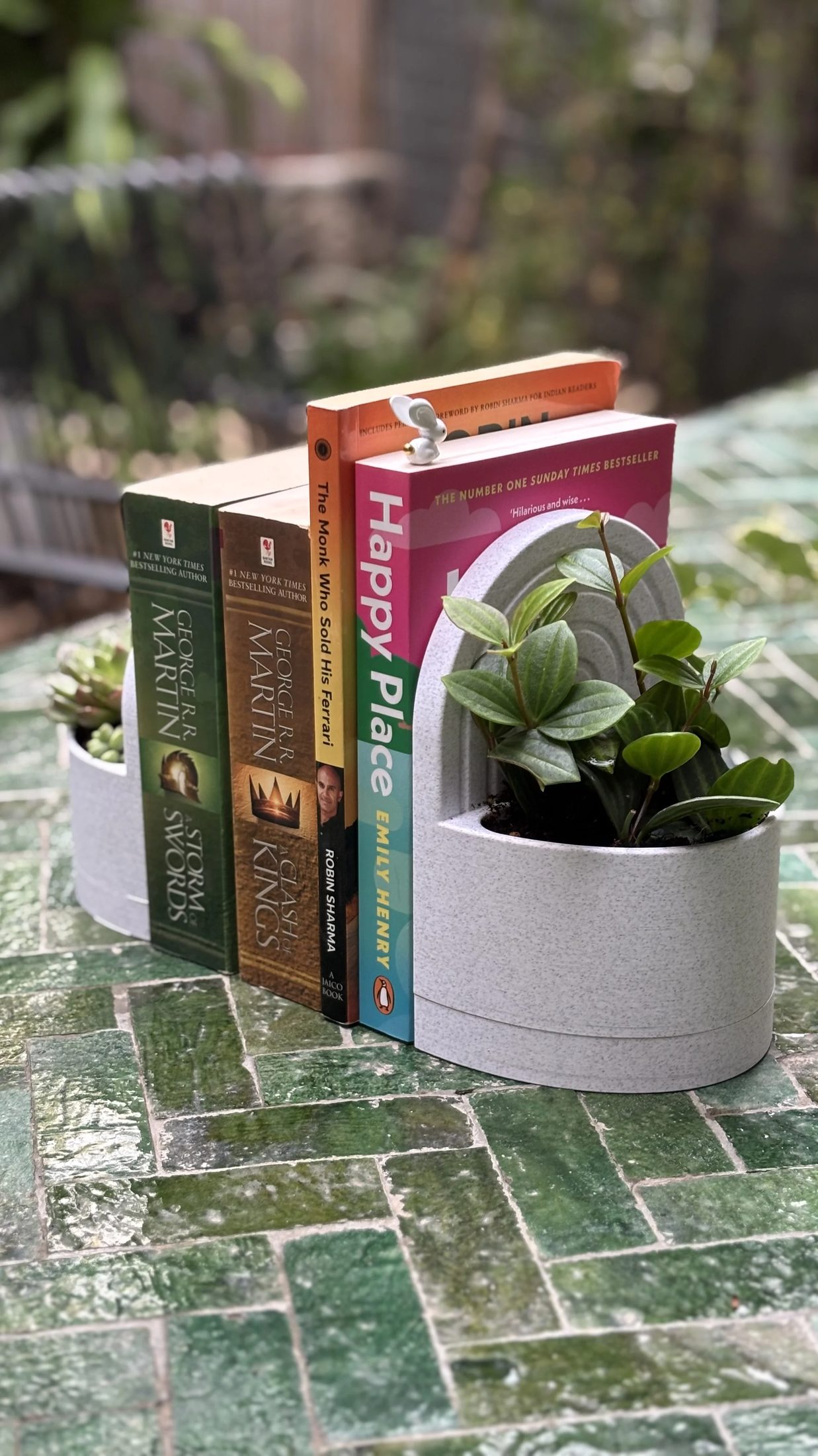 Bookend Planter with Reservoir