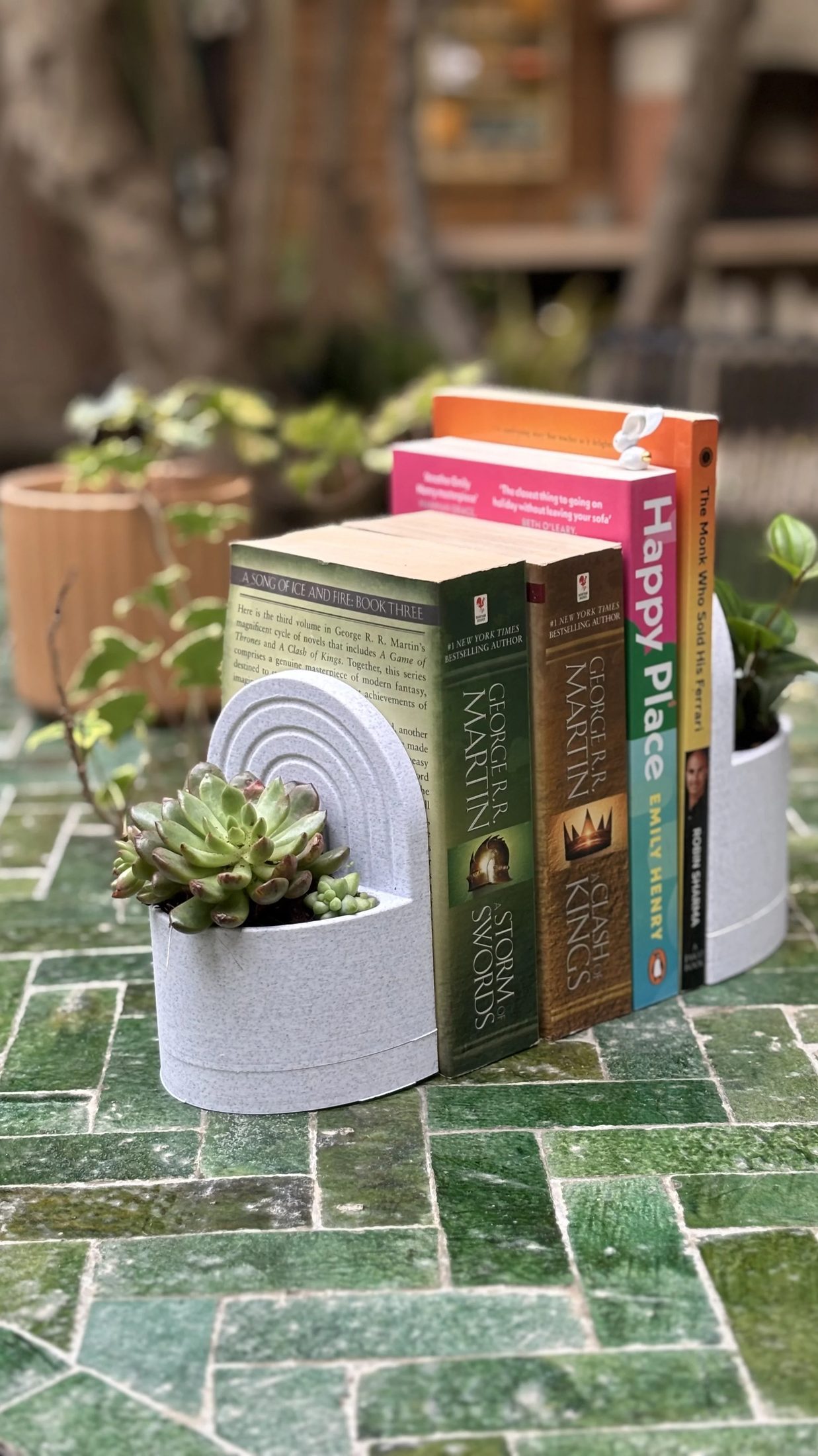 Bookend Planter with Reservoir