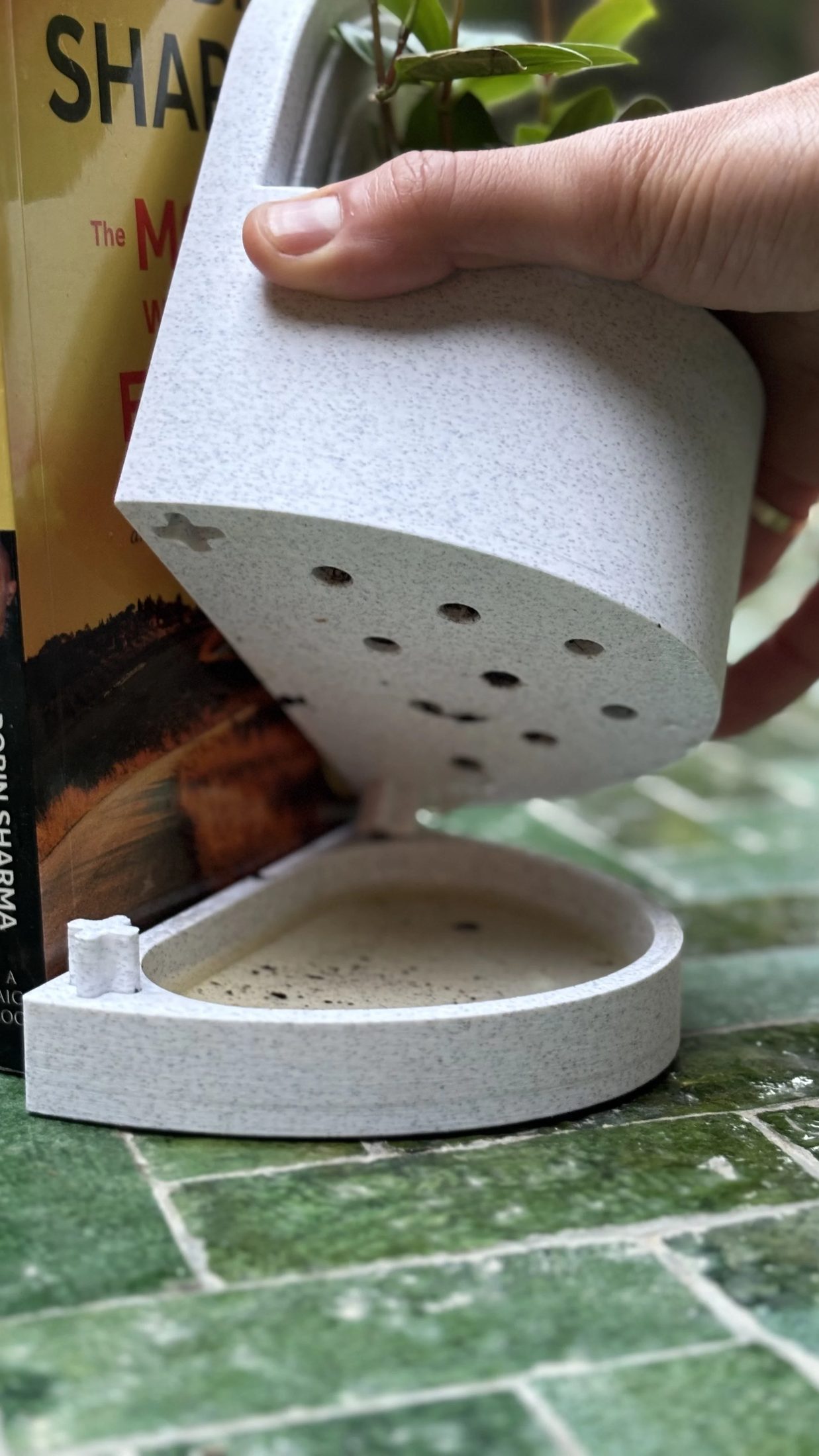 Bookend Planter with Reservoir