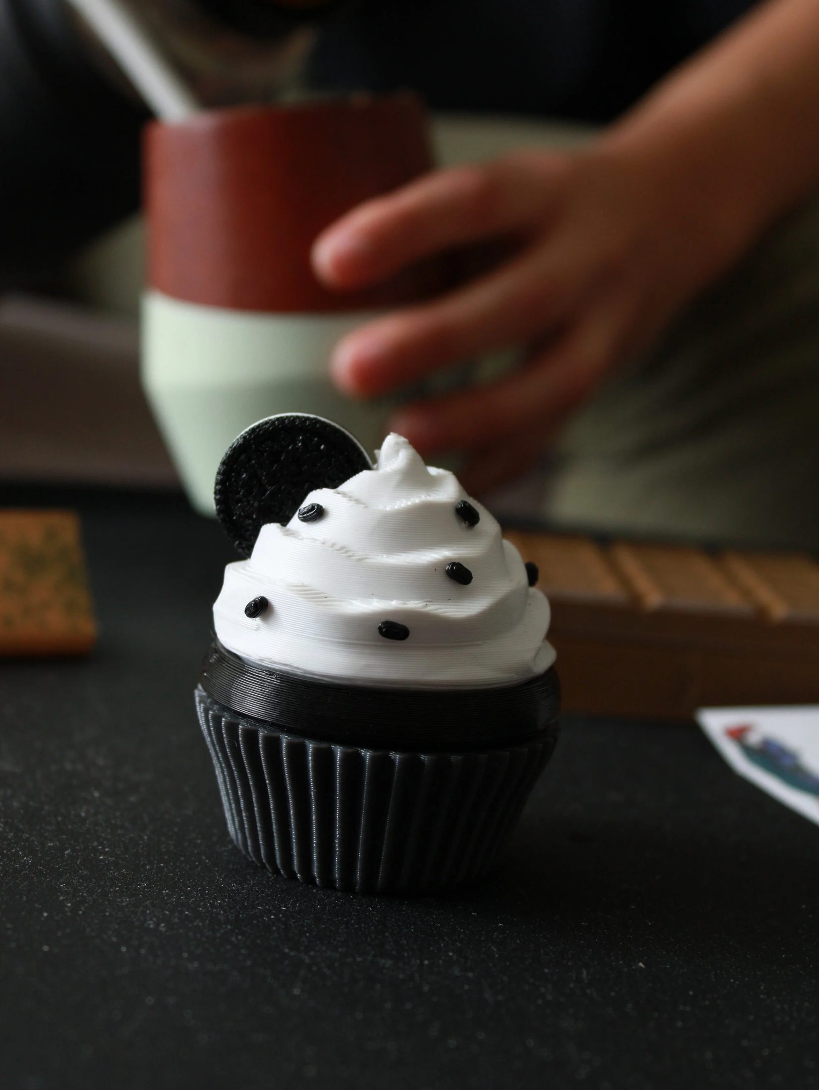 Cookies & Cream Cupcake Grinder
