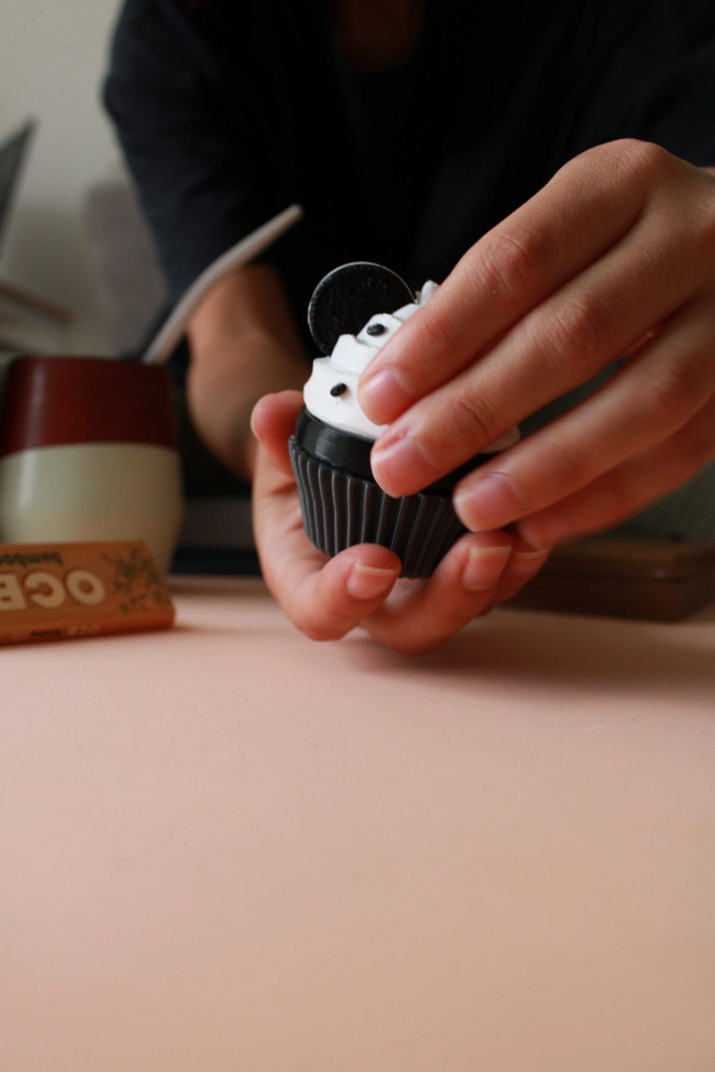 Cookies & Cream Cupcake Grinder