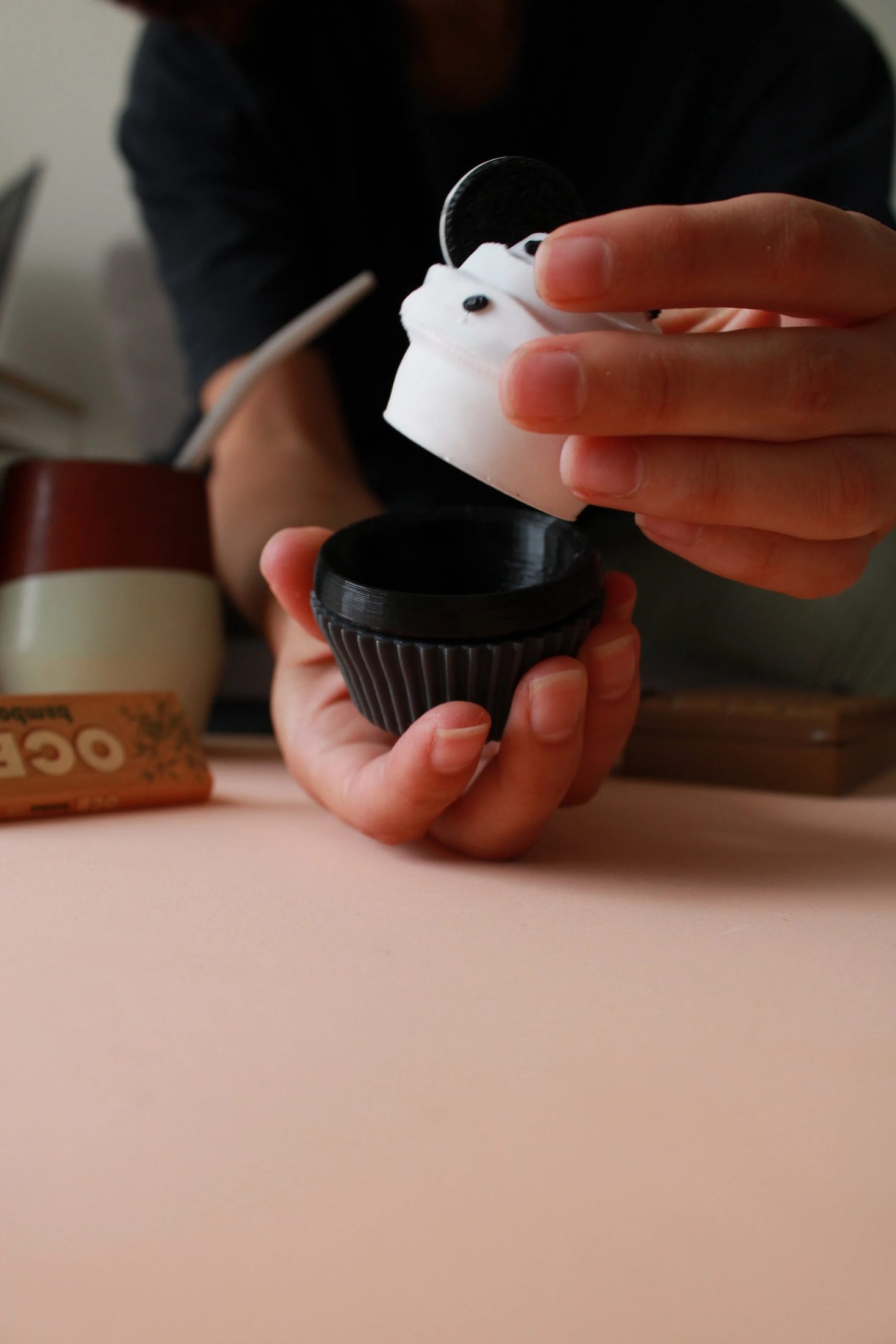 Cookies & Cream Cupcake Grinder