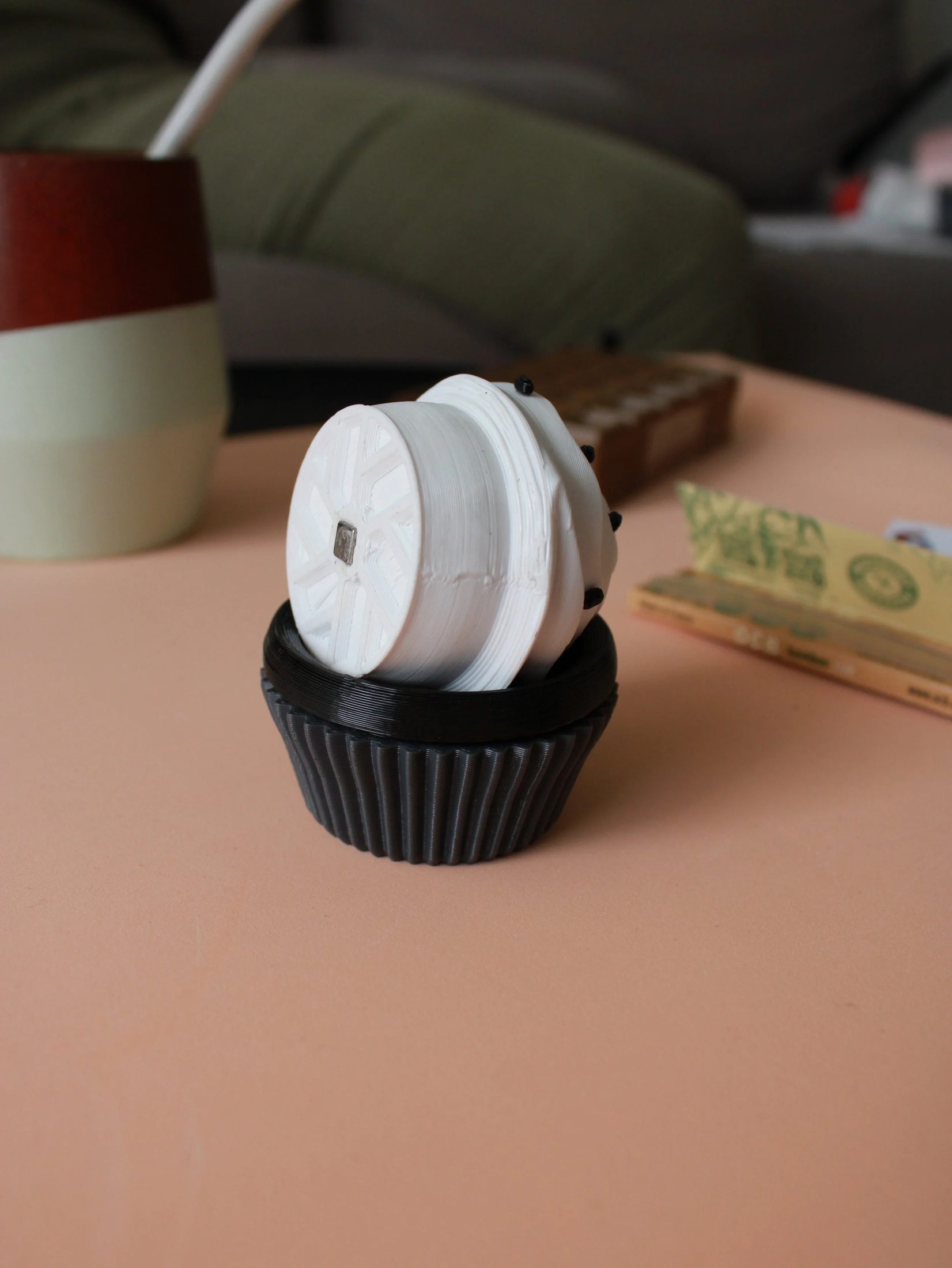 Cookies & Cream Cupcake Grinder