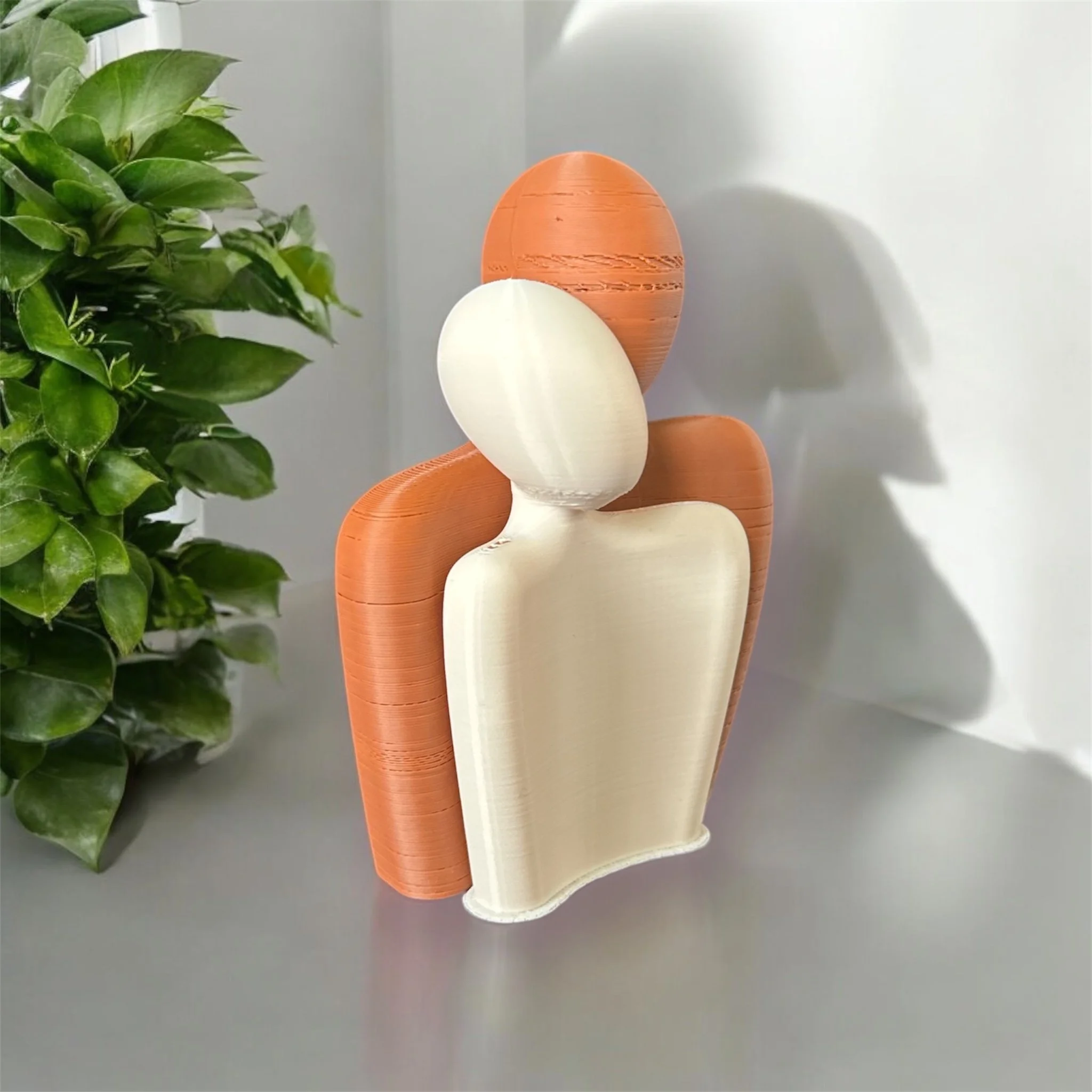 💕 Couple Sculpture