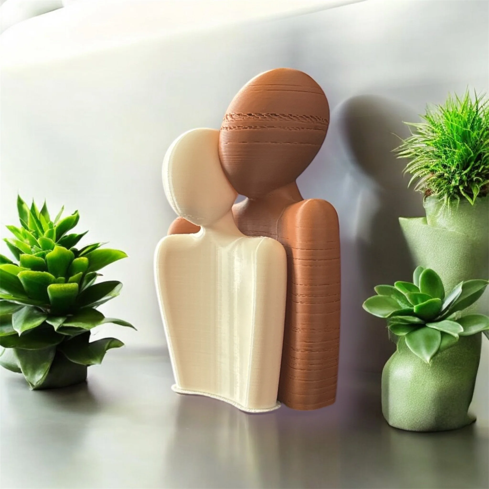 💕 Couple Sculpture