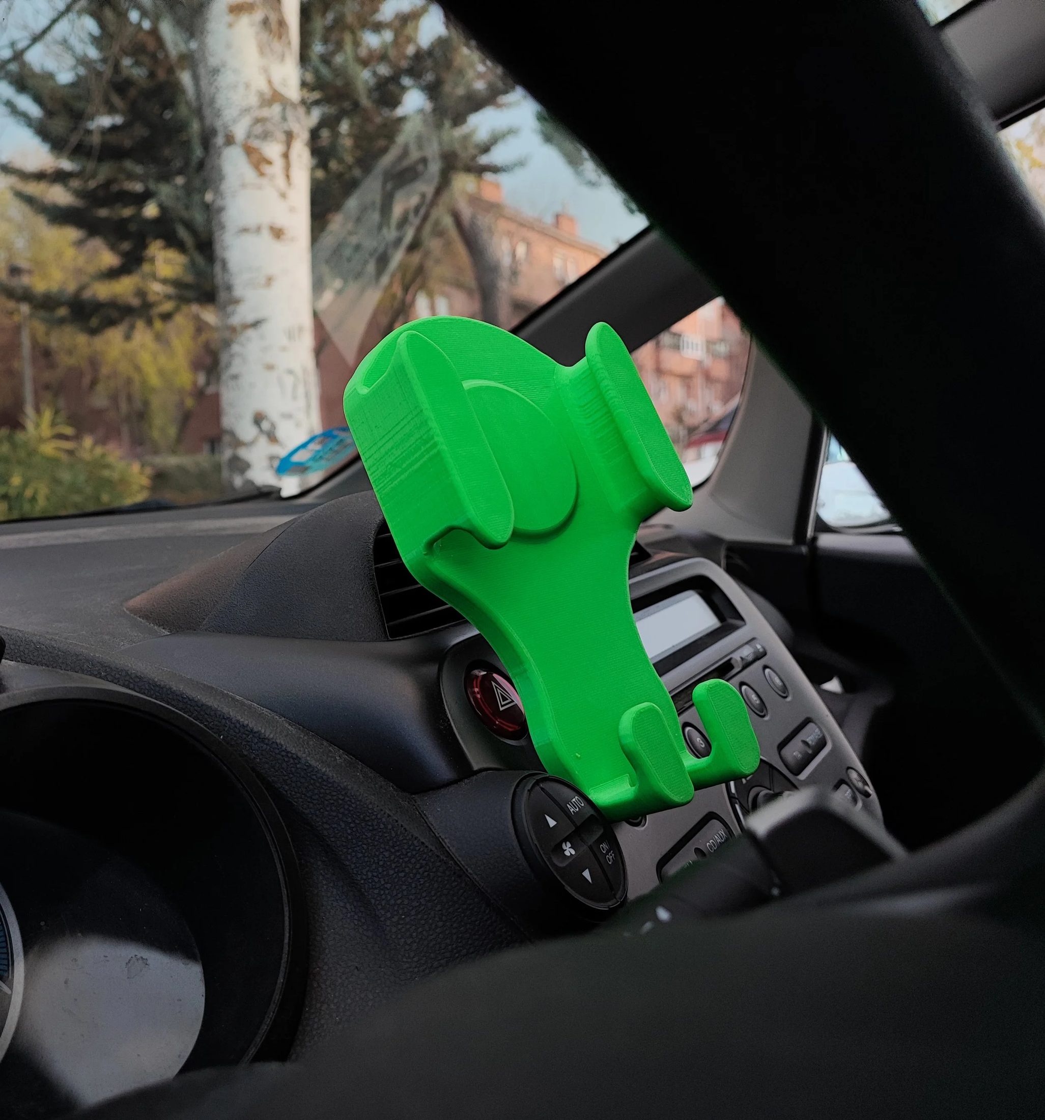🐊 Crocodile Car Phone Holder