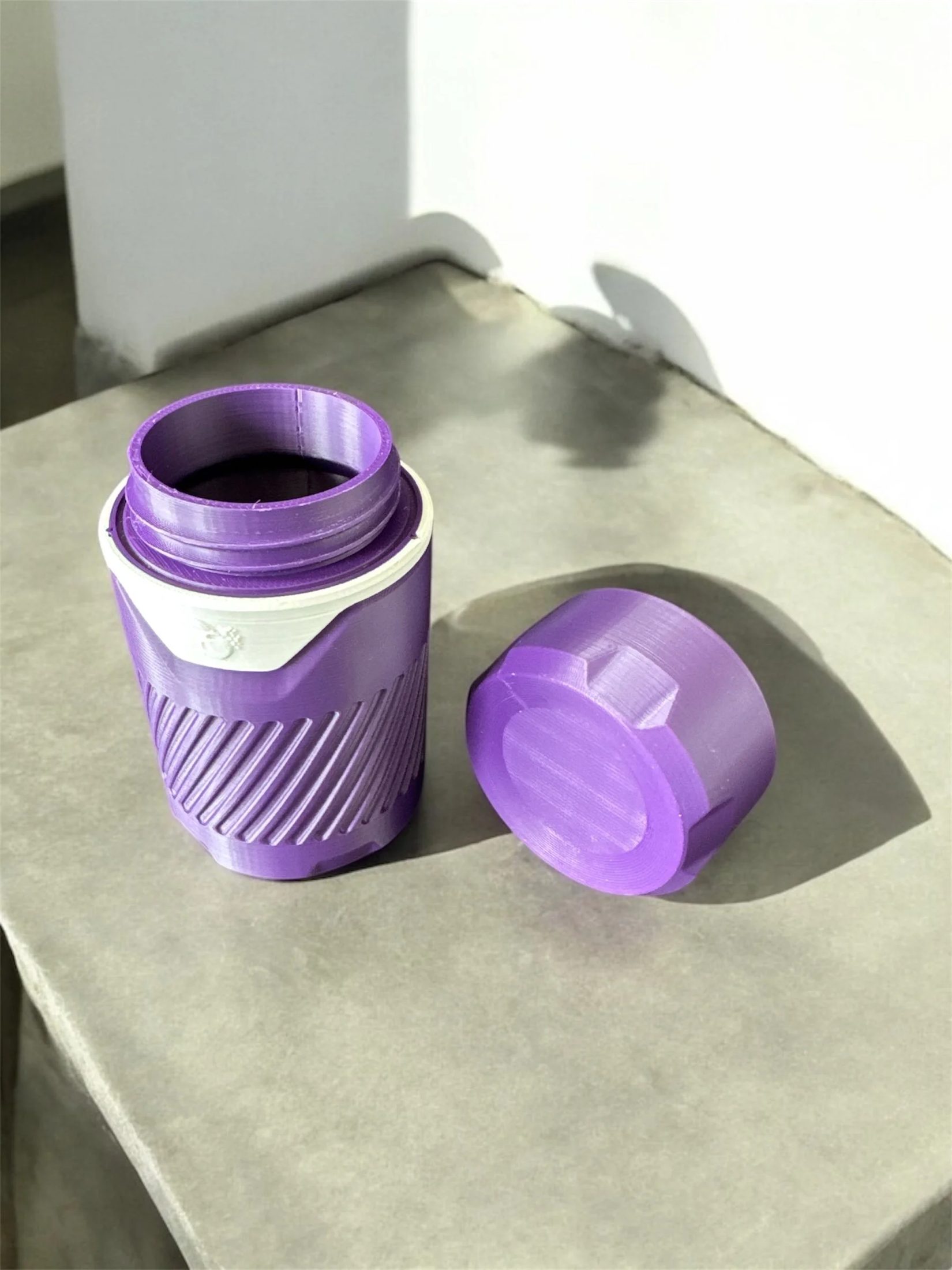 Outdoor Food Container: Durable | Leak-Proof | Travel-Ready