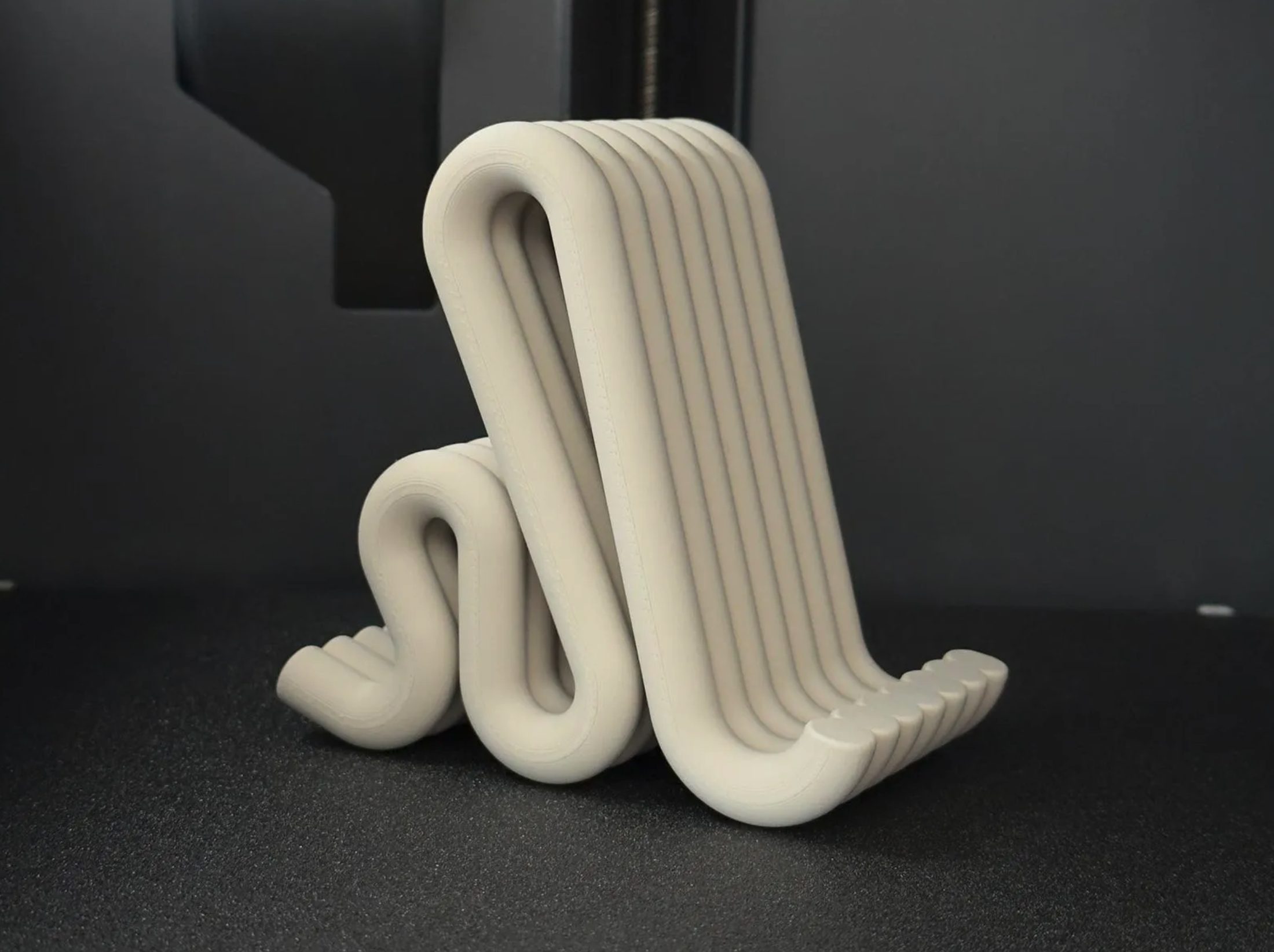 📱 Wavy 1 Phone Holder (2 Pack)